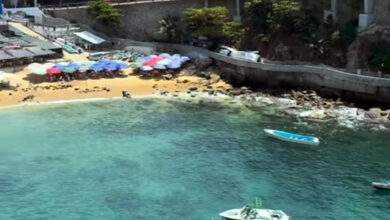 Vista panorámica de Playa La Angosta por la mañana.