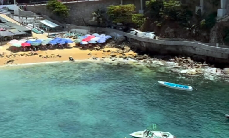Vista panorámica de Playa La Angosta por la mañana.