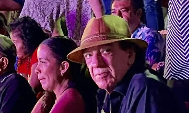 Noche de homenaje a Carlos Prieta Santa con música disco en Sinfonía del Mar.